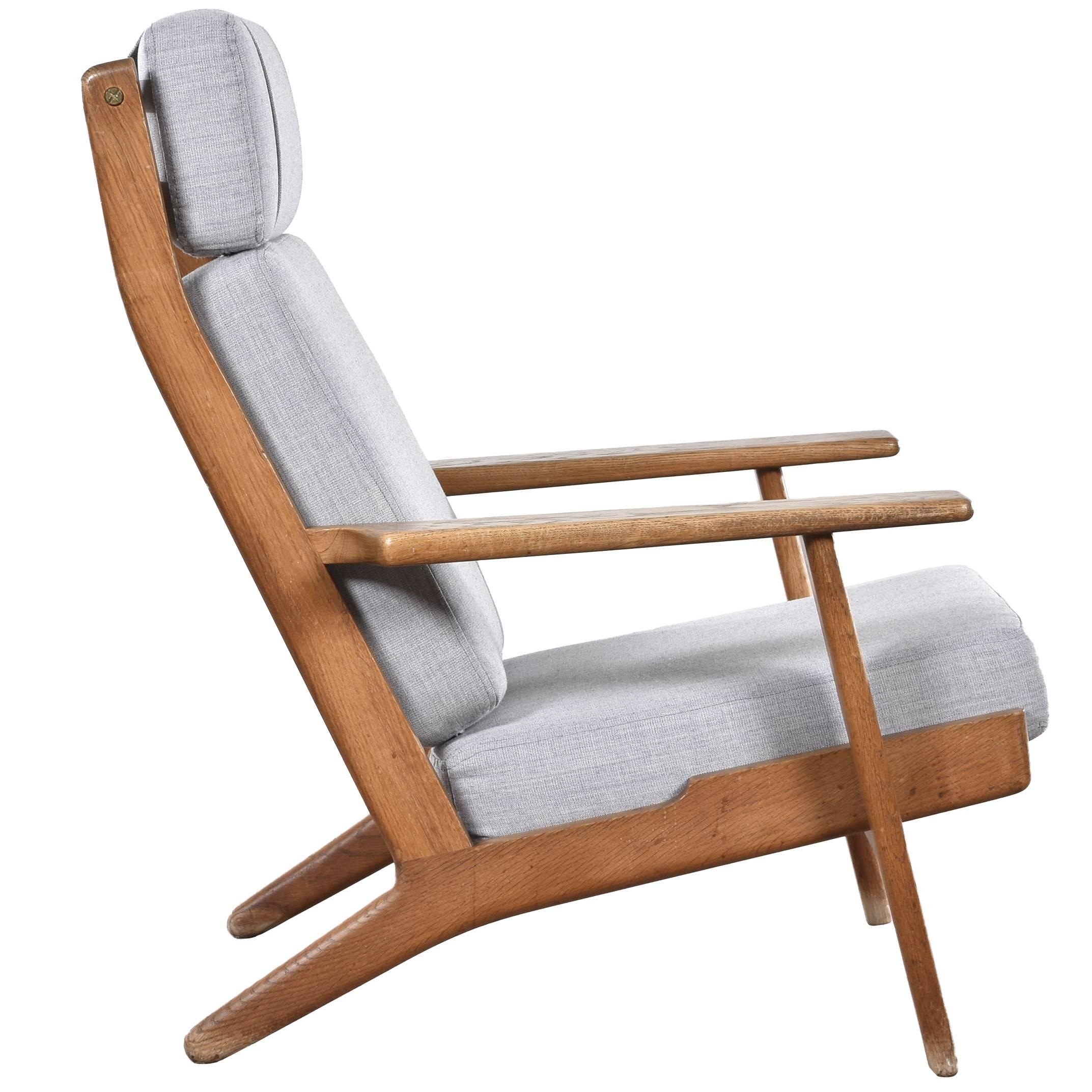 Hans Wegner GE290 Lounge Chair for Getama, Denmark