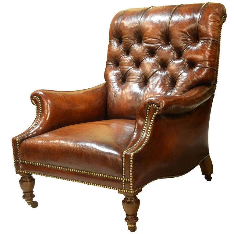 19th Century Leather Club Chair For Sale at 1stDibs