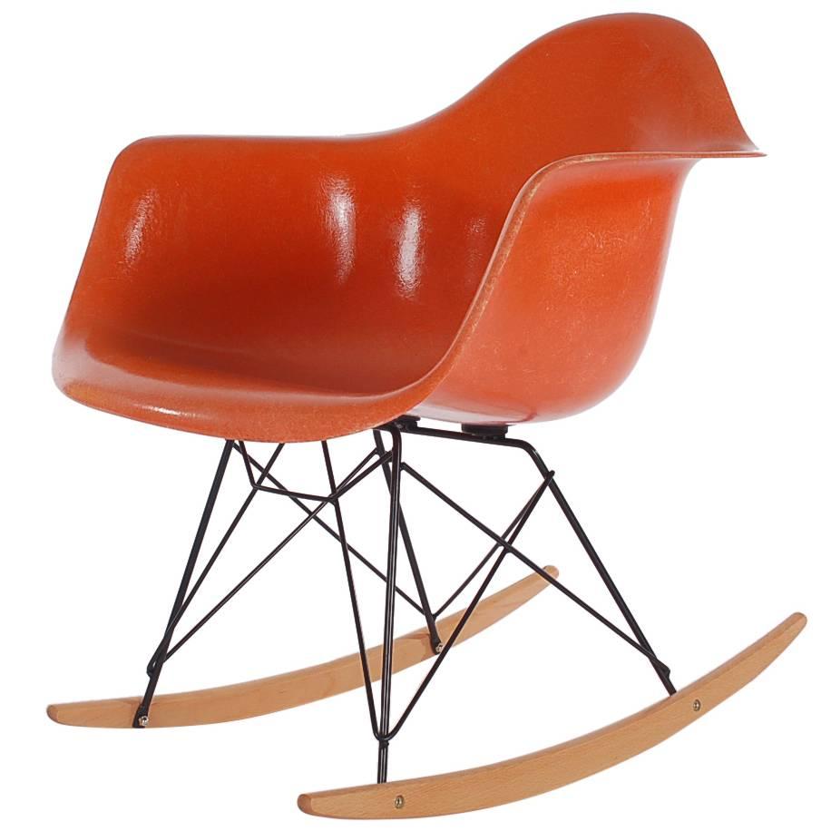 Mid-Century Eames for Herman Miller Fiberglass Rocking Lounge Chair in Orange