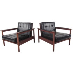 Pair of Stylish Mid-Century Modern Lounge Chairs