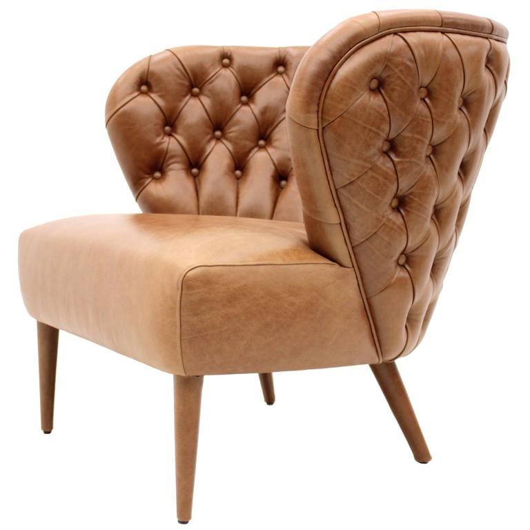 Italian Modern Chesterfield Style Tan Button Backed Leather Armchair For  Sale at 1stDibs