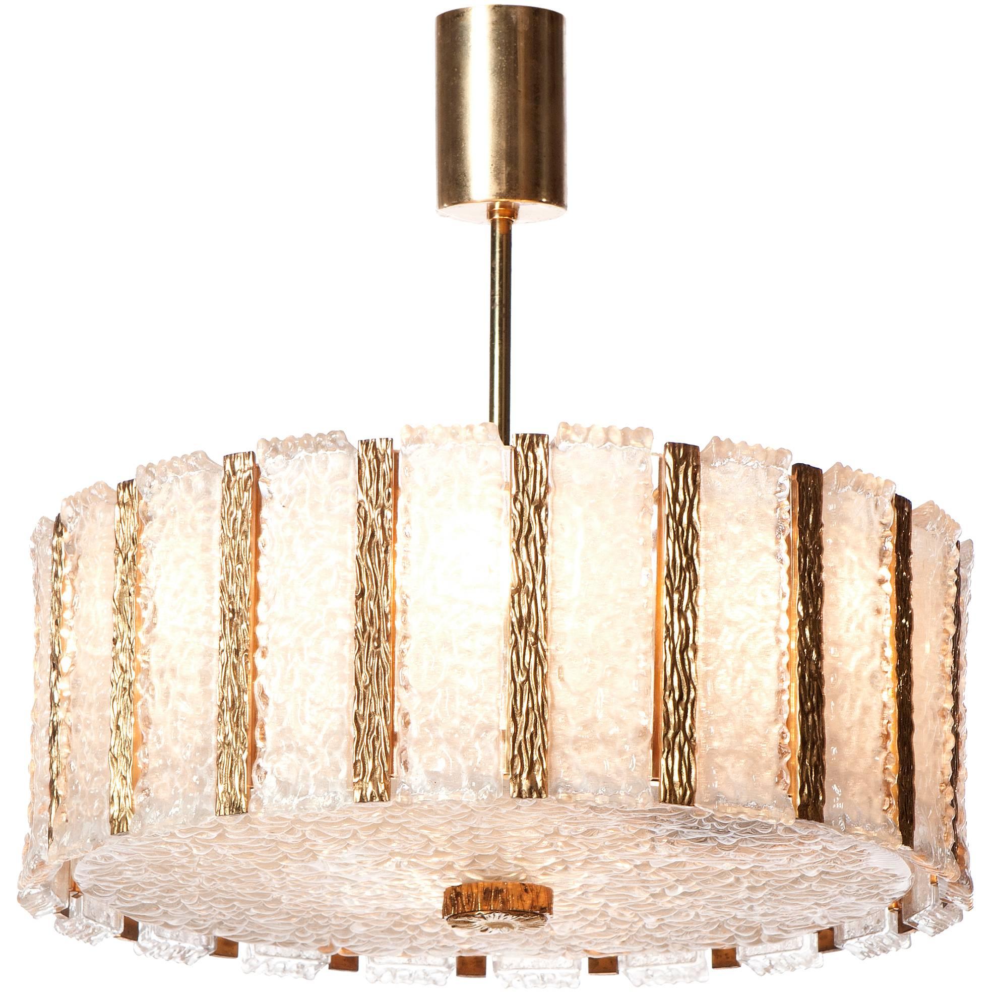 1950s large Nine-Light Gilt Brass and Frosted Glass Chandelier by Kalmar
