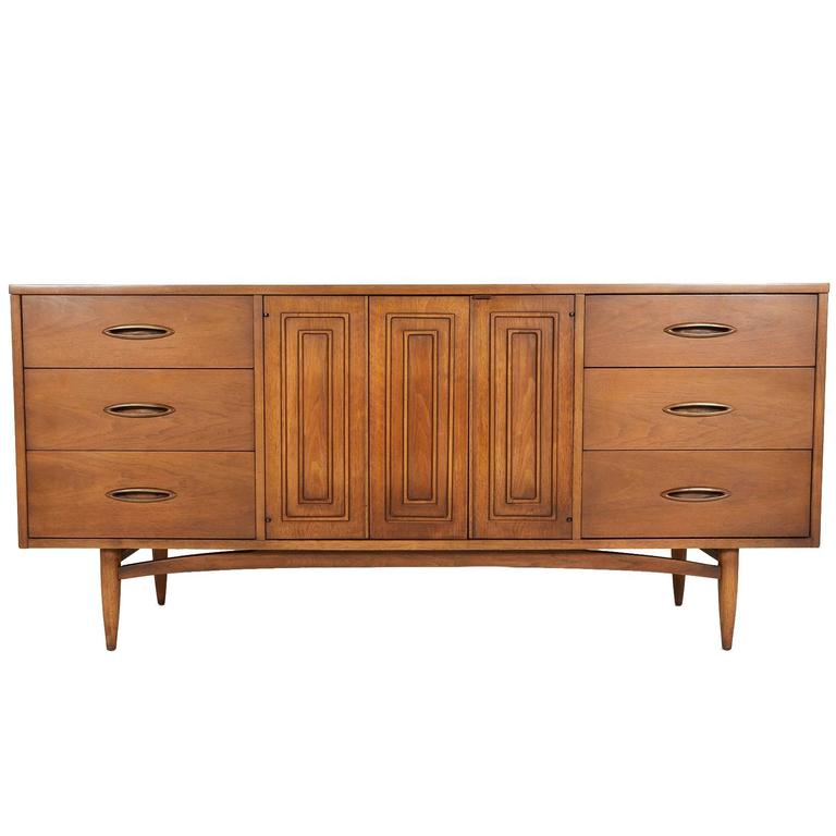 Broyhill Sculptra Nine Drawer Walnut Dresser At 1stdibs