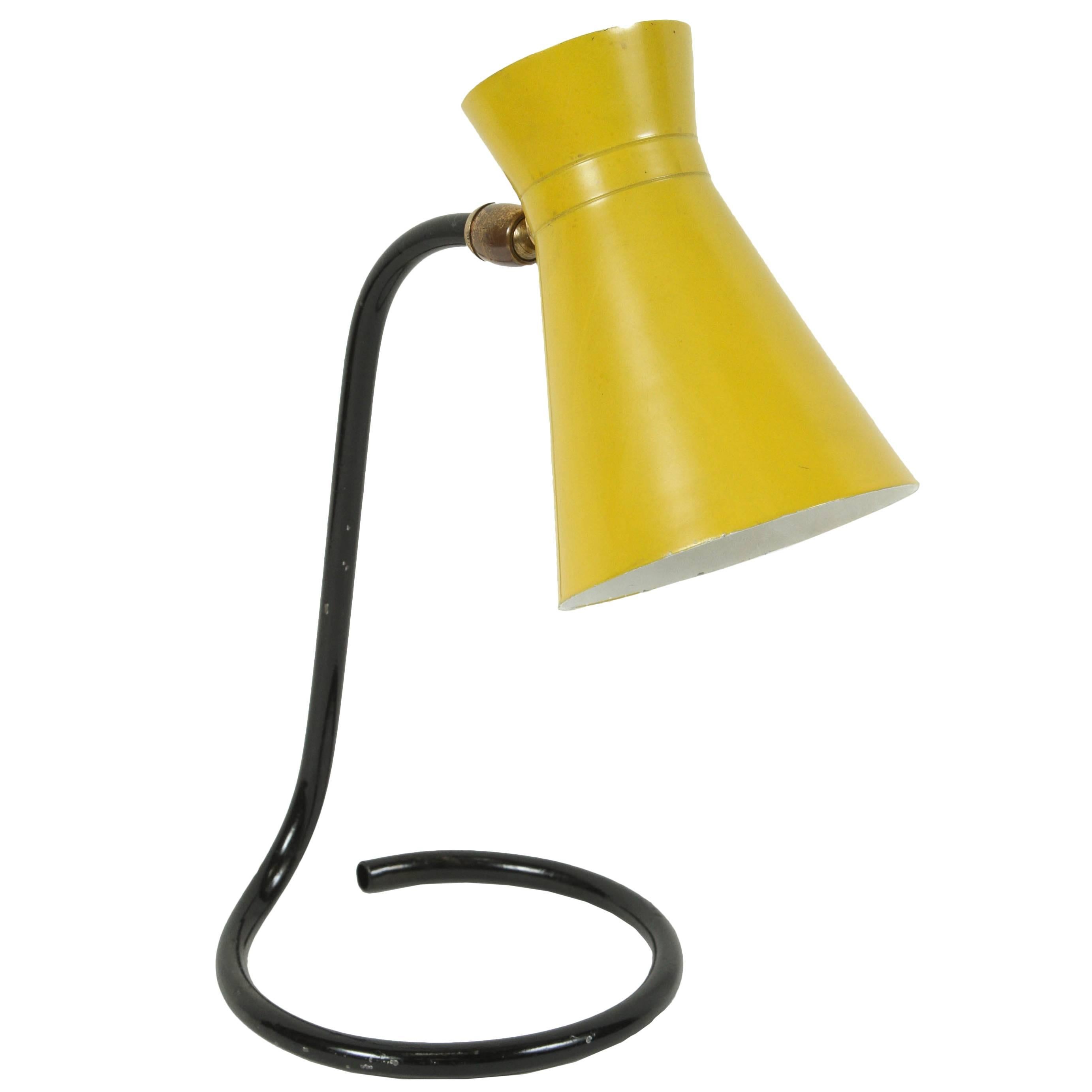 Gelbe Tischlampe „Cocotte“ von Jacques Biny für Luminalite