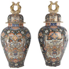 Vintage Pair of Imari Vases from the Estate of F.D. Roosevelt