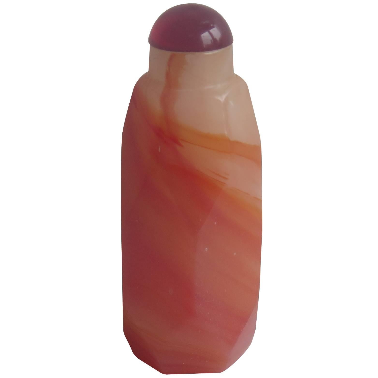 Chinese Snuff Bottle Natural Salmon-Red Agate Hand-Carved Facets, circa 1940