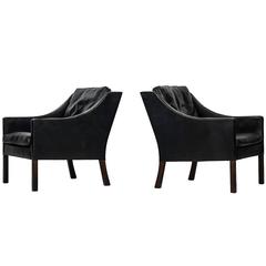 Børge Mogensen Easy Chairs Model 2207 Produced by Fredericia Stolefabrik 1