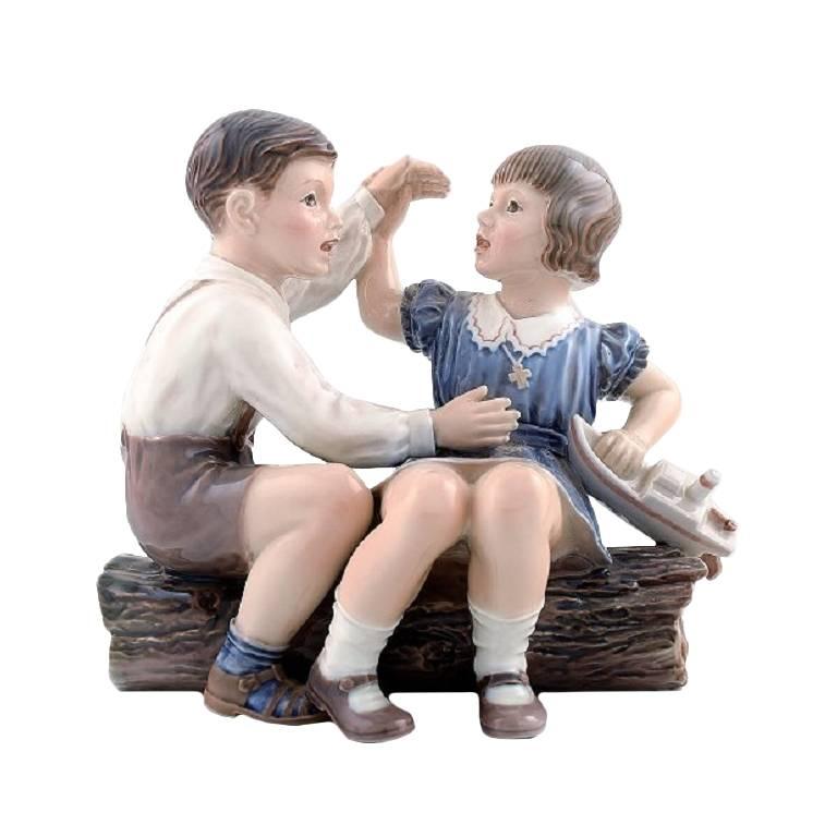 Rare Dahl Jensen Figurine No. 1214, Girl and Boy with Ship For Sale