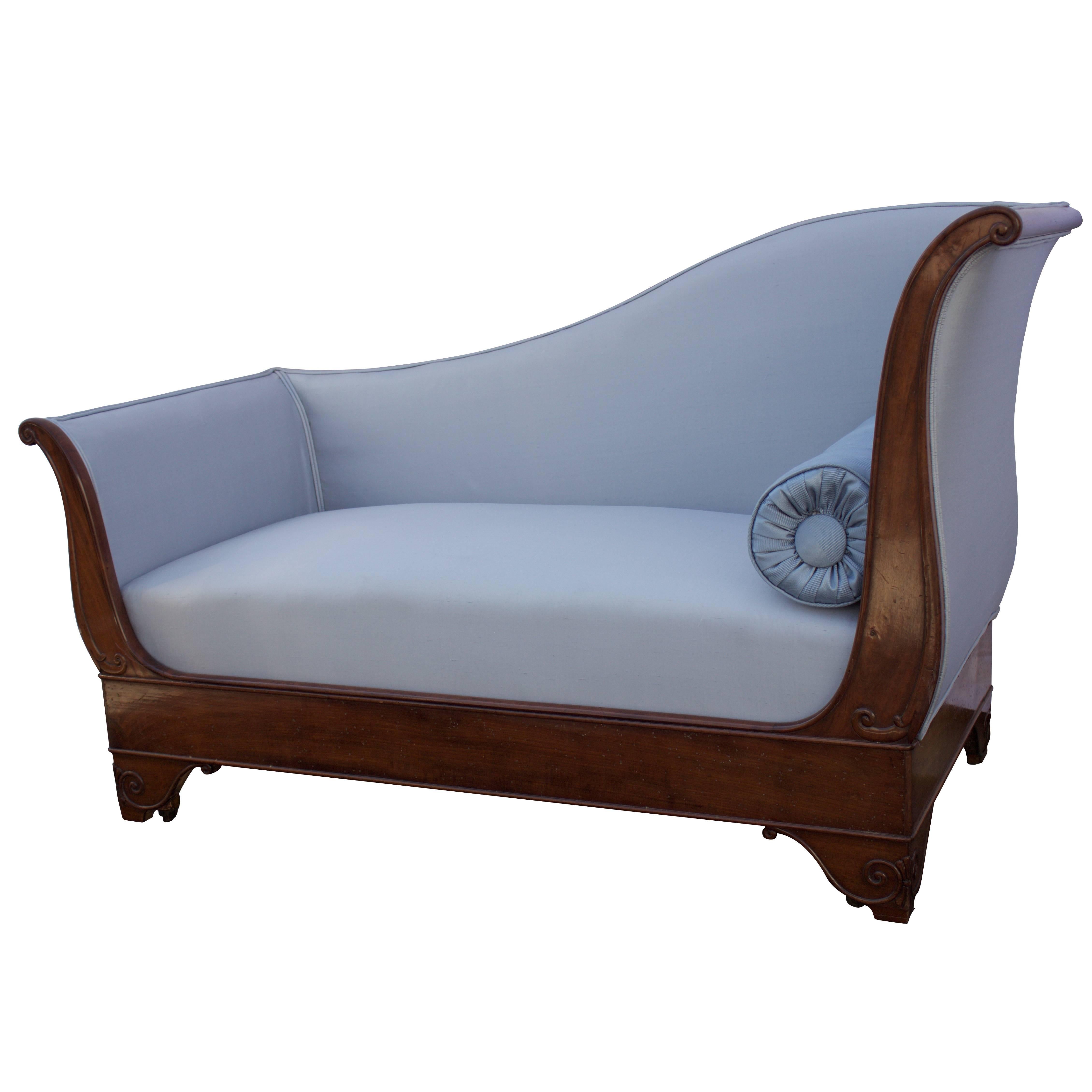 French Early 19th Century Mahogany Daybed For Sale
