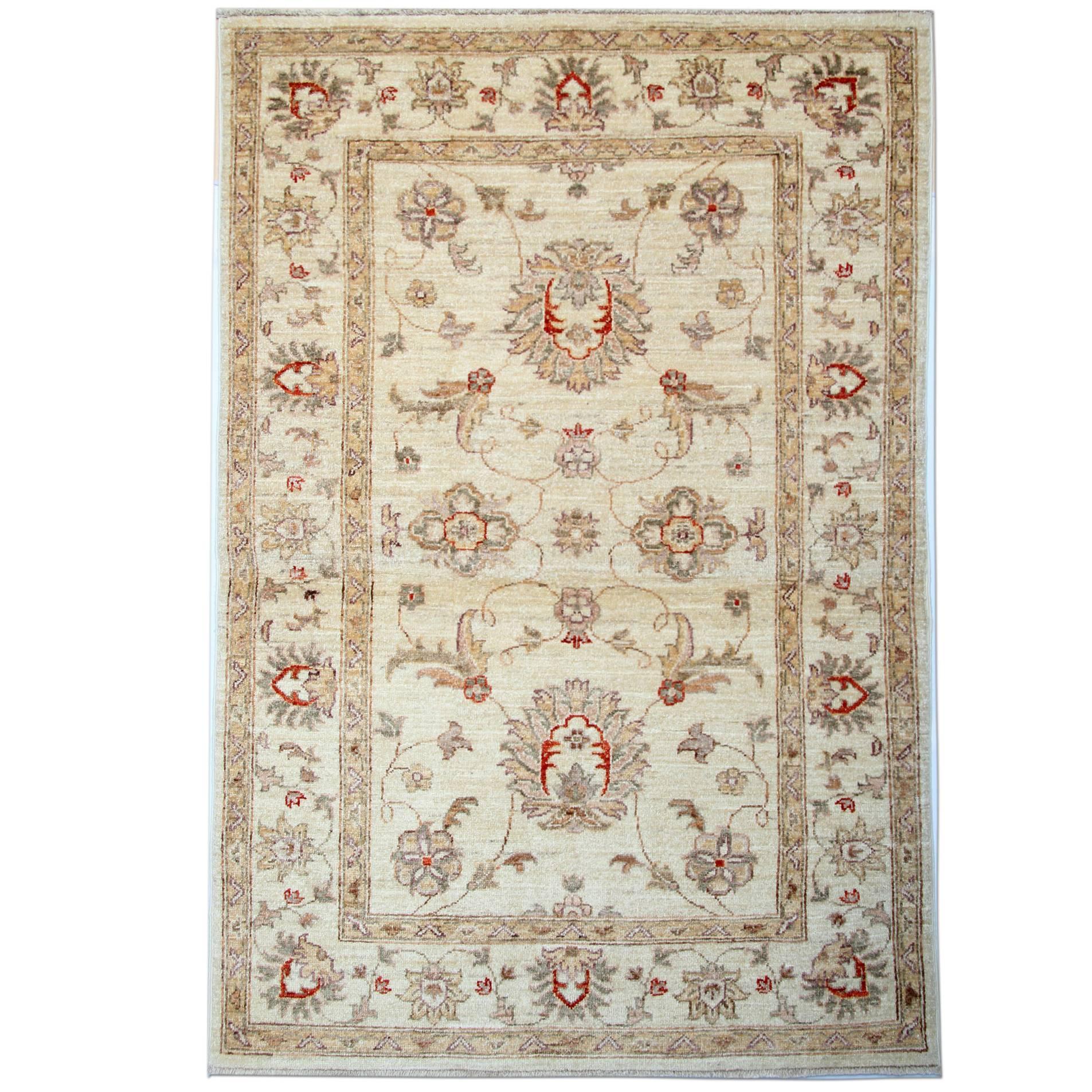 Beige Oriental Rug Hand Made Carpet Living room Rugs for Sale For Sale