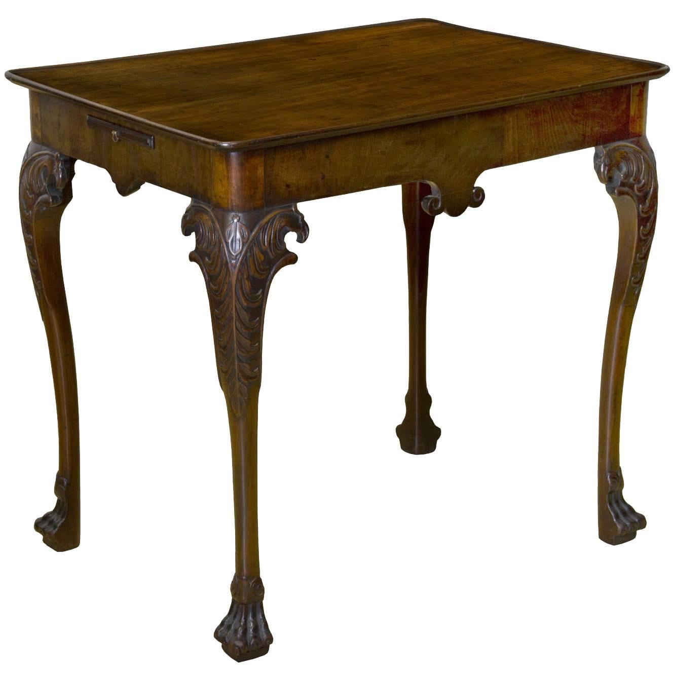 George II Mahogany Tray Top Tea Table with Candle Slides, and Carved Eagle Heads For Sale