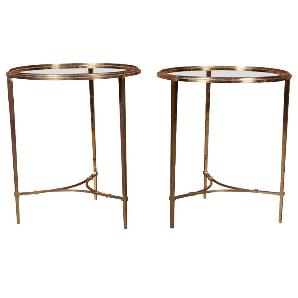 Paire de tables d'appoint circulaires adaptées en bronze Hollywood Regency