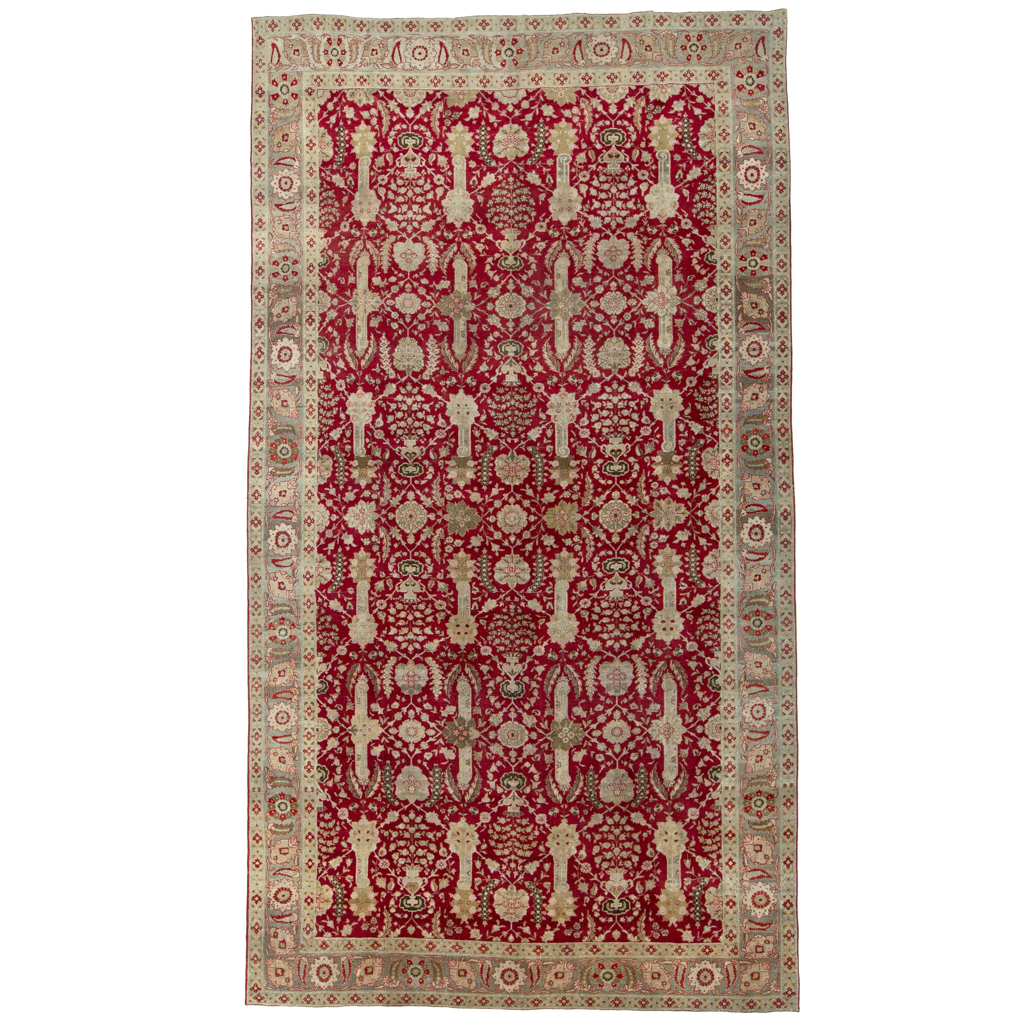 Antiker persischer Täbriz-Teppich im Angebot