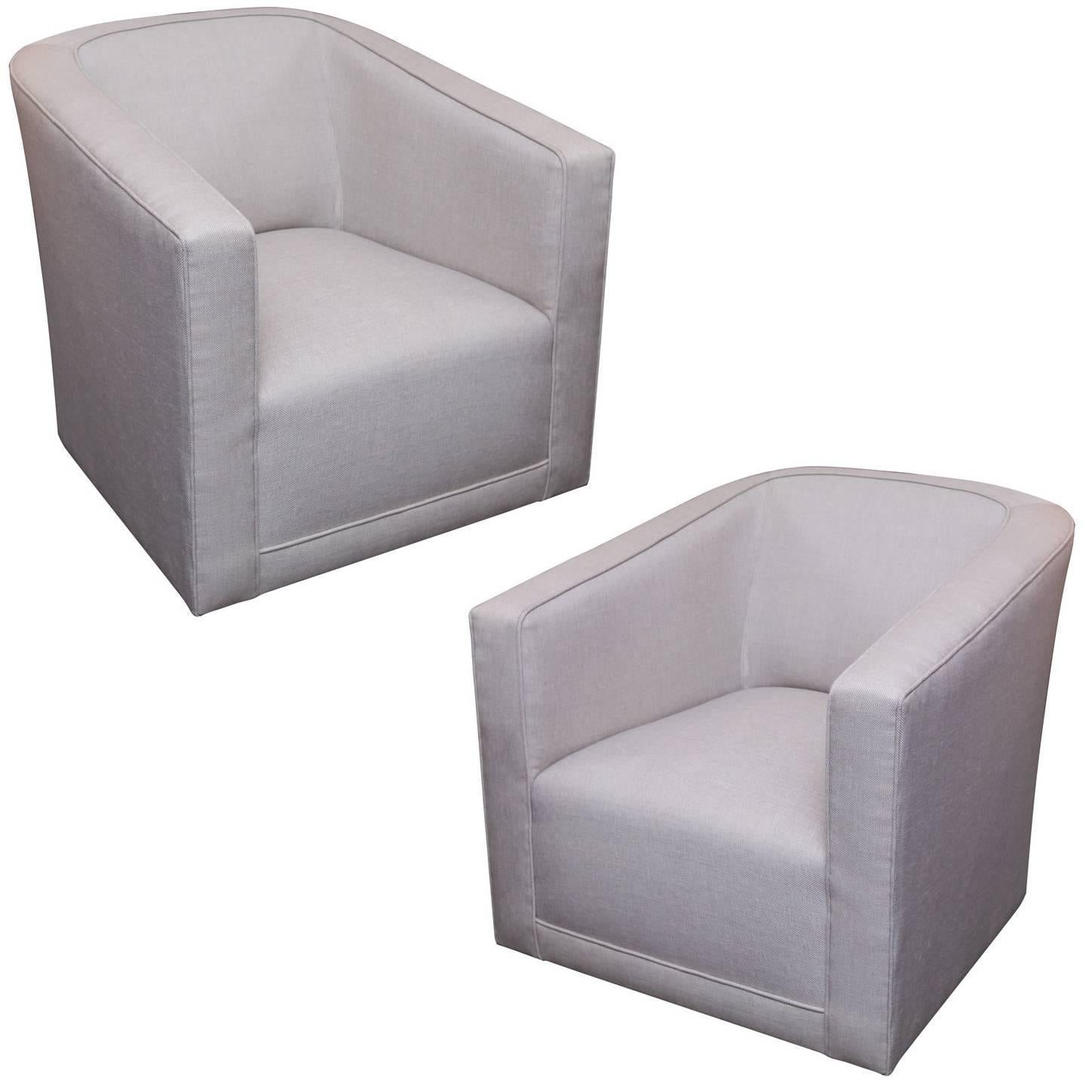 Pair of Modern Swivel Chairs in Light Gray Linen