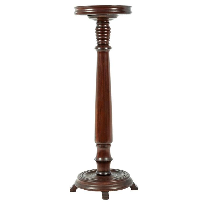 Vintage Carved Top Wood Pedestal Plant or Stand at 1stDibs