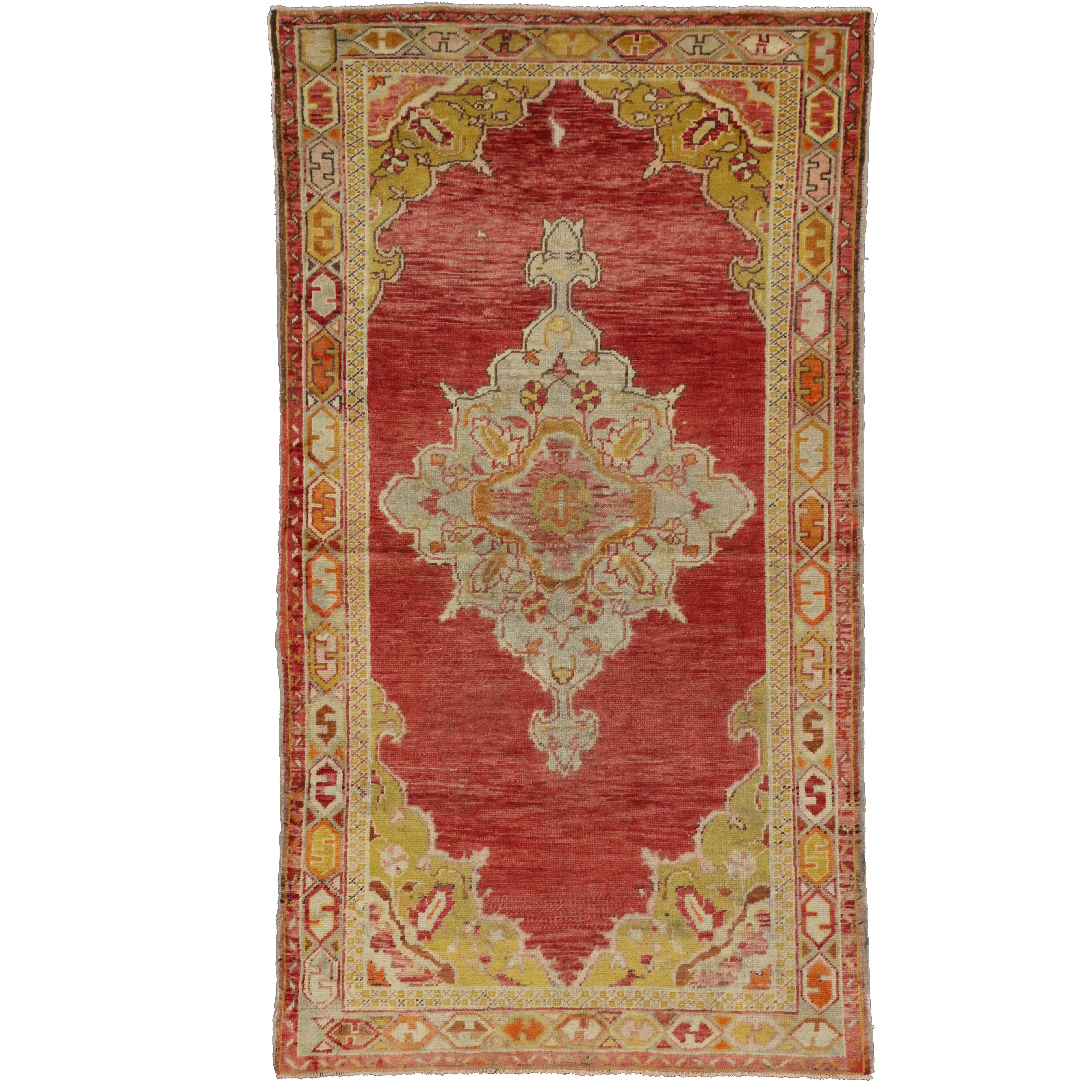 Vintage Turkish Oushak Rug with Traditional Rustic Style For Sale