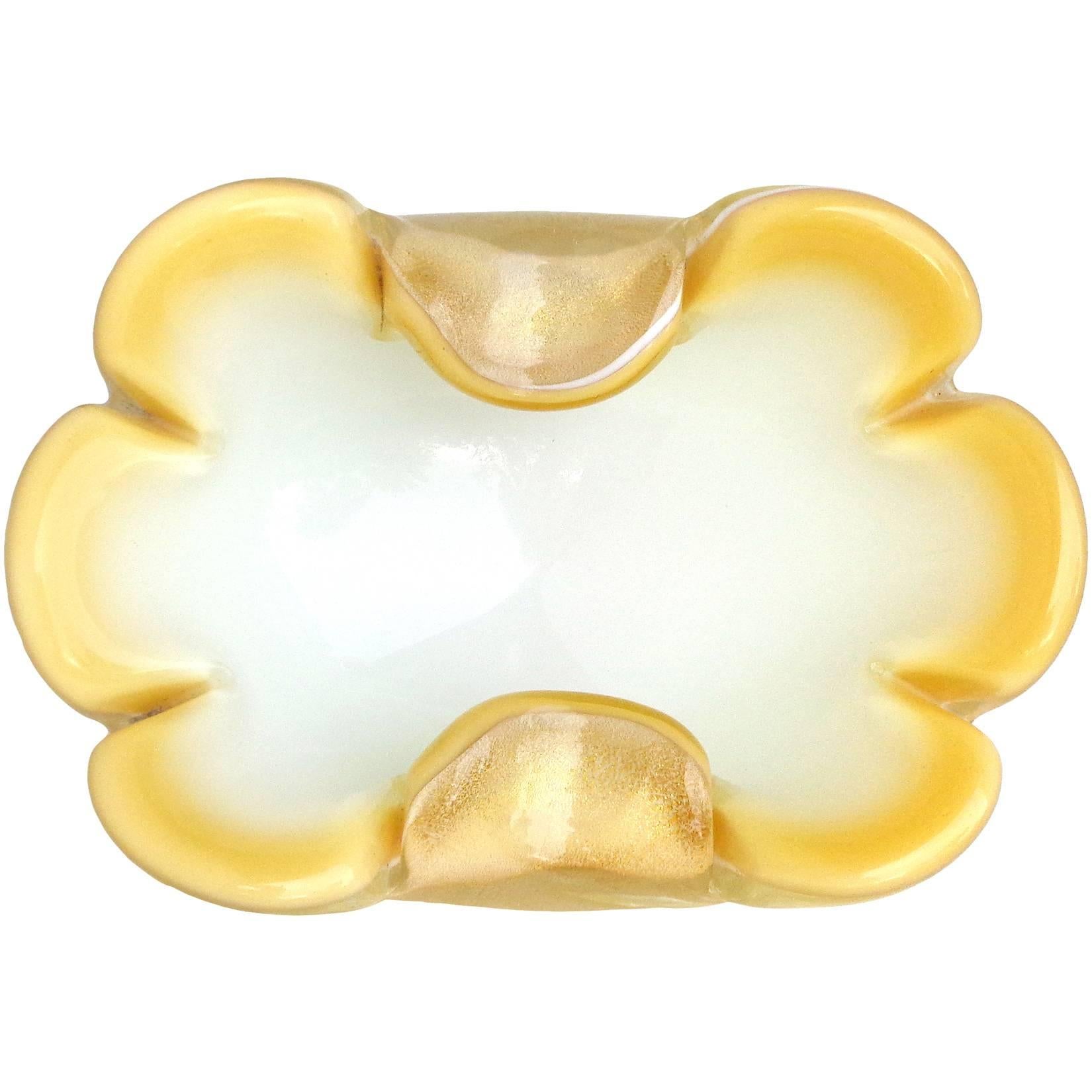 Archimede Seguso Murano Yellow Gold Flecks Italian Art Glass Decorative Bowl