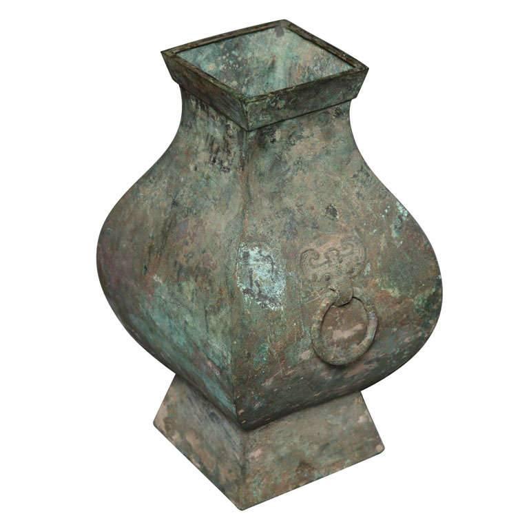 Chinese Han Dynasty Authentic Bronze Hu Vase, circa 200 BC