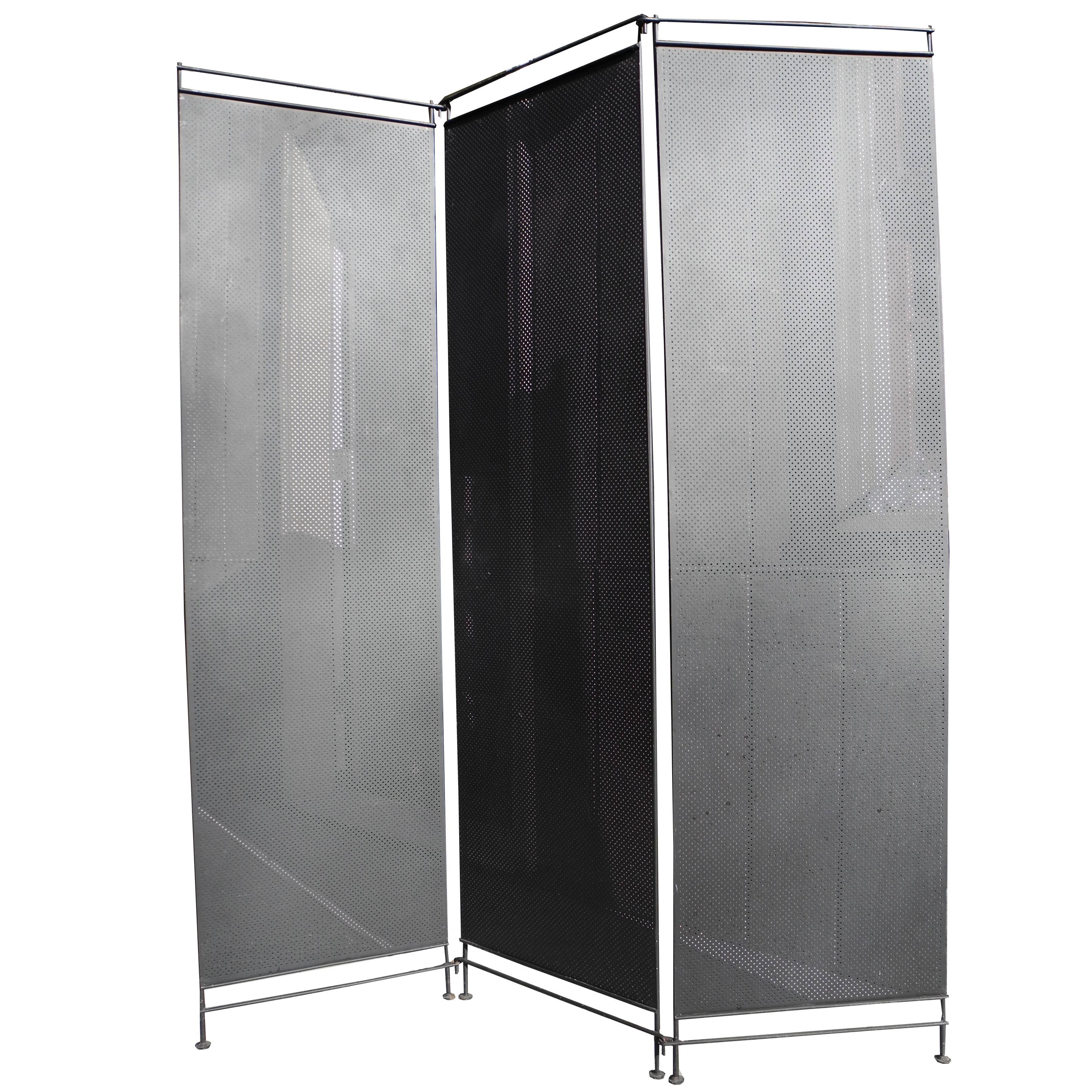 Mid-Century Modern Black Metal Screen Attributed to Paul McCobb For Sale