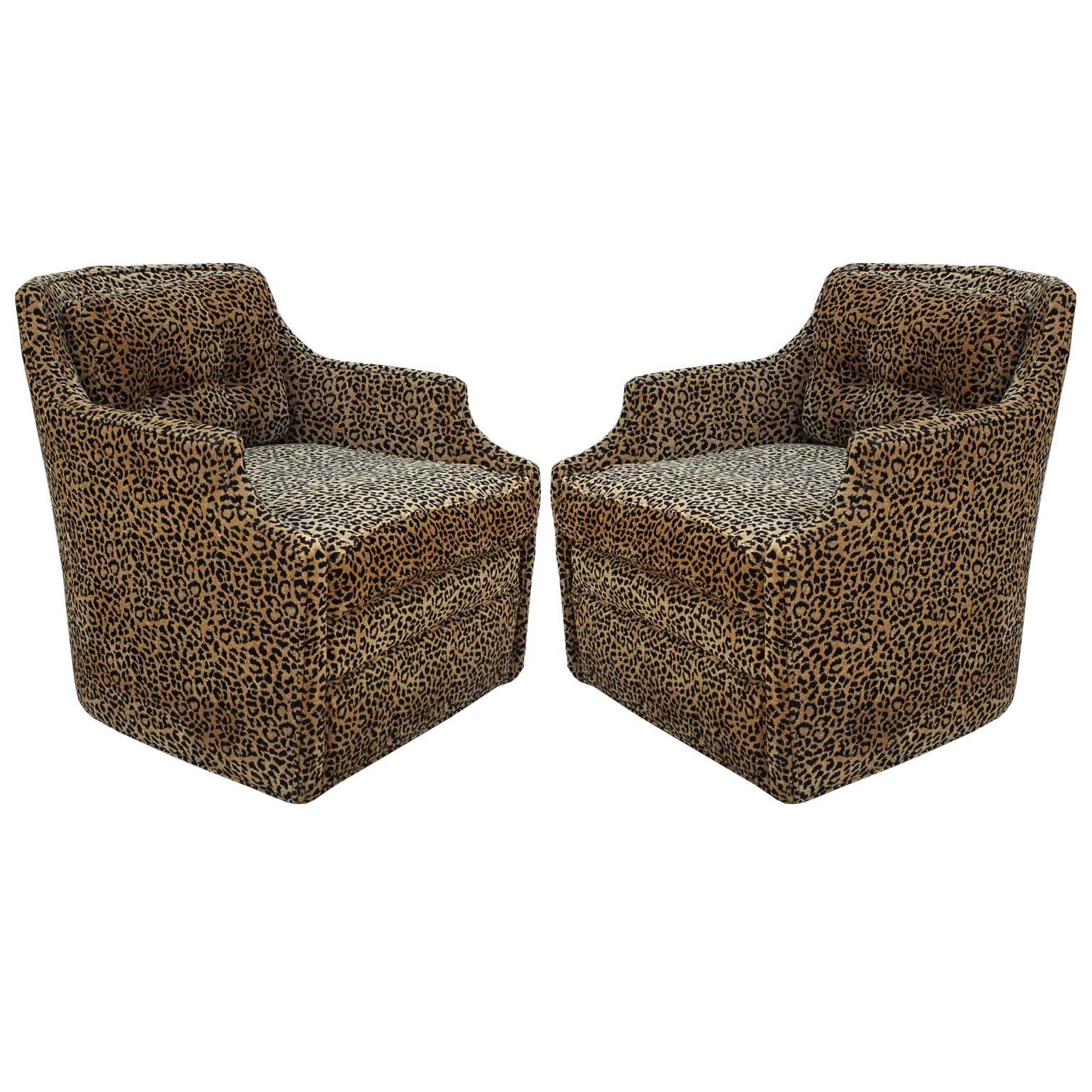 Luxe Pair of Modern Swivel Lounge Chairs in Leopard