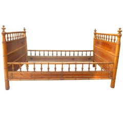 Antique Late 19th-Early 20th Century Faux Bamboo Daybed in the Style of Horner