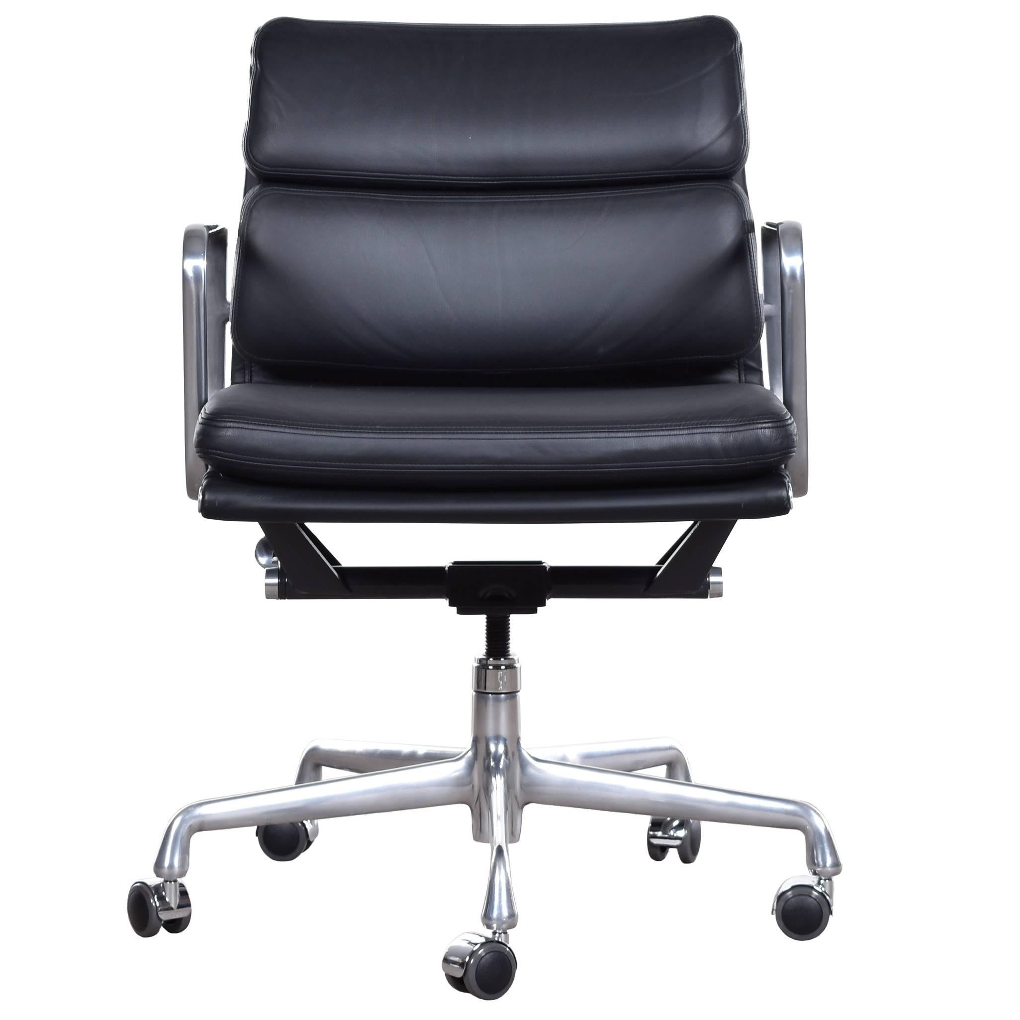 Eames Ea435 Management Soft Pad Office Chair by Herman Miller