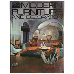 Modern Furniture and Decoration - Robert Harling - 1st Edition, 1972