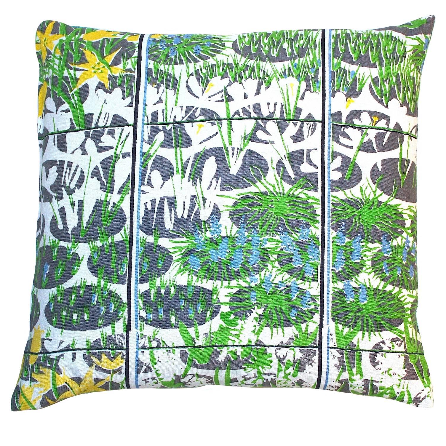 'Candy' Vintage Screen-Printed Abstract Floral Linen Green Cushion Sunbeam Jacki For Sale