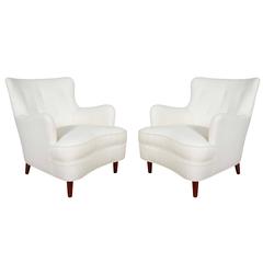 Pair of Mid-Century Italian Wingback Armchairs in White Chenille
