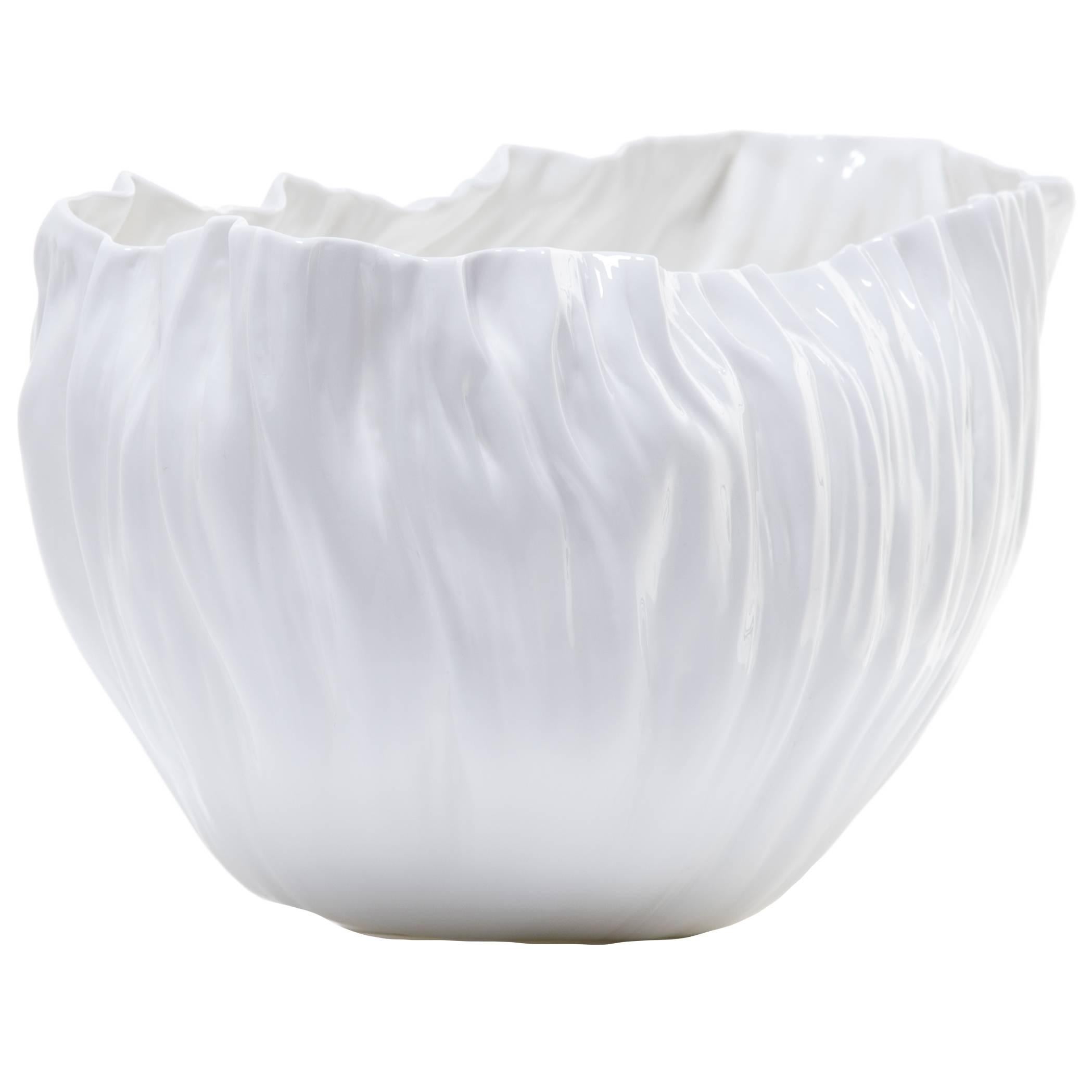 "Shui" Porcelain Bowl by Xie Dong
