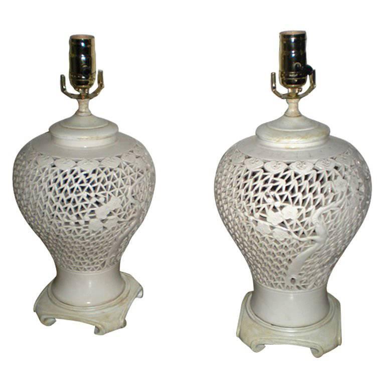 Pair Japanese White Ceramic Urn Table Lamps For Sale