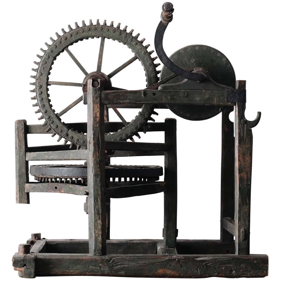 18th Century Hand Powered Machine For Sale at 1stDibs