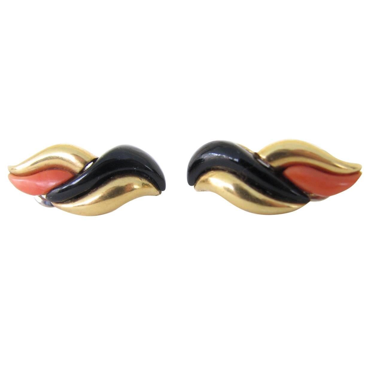 Pair of 18-Karat Gold, Coral and Onyx Earclips For Sale