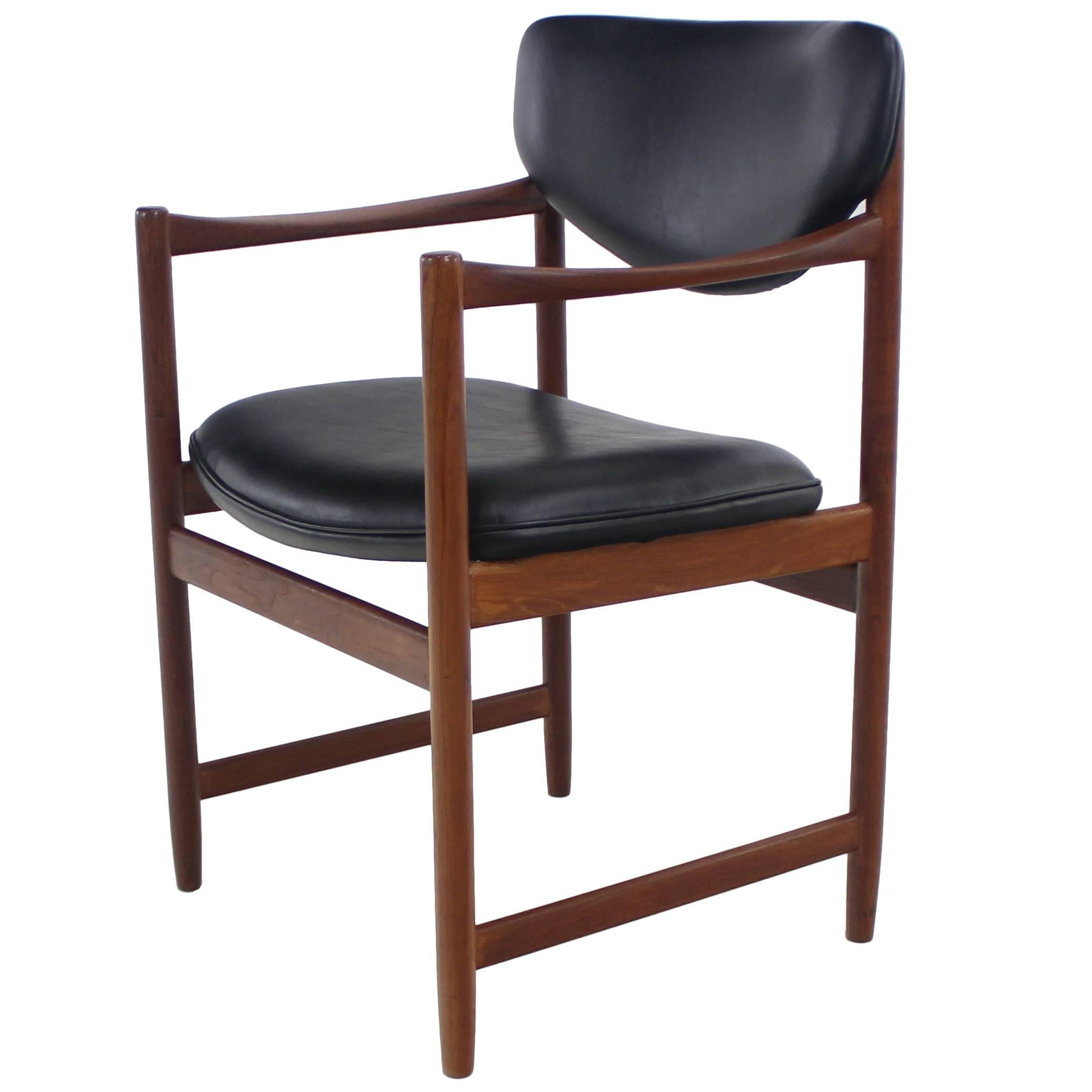 Scandinavian Modern Teak "Throne" Armchair Designed by Westnofa For Sale
