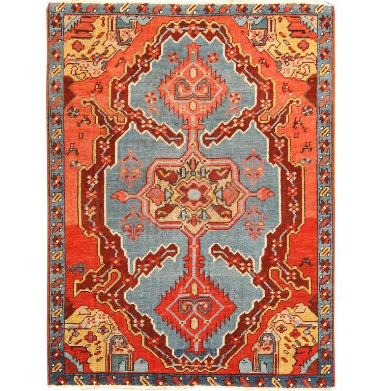 Antique Heriz Serapi Bakshaish Rug At 1stdibs Antique Heriz Serapi Bakshaish Rug For