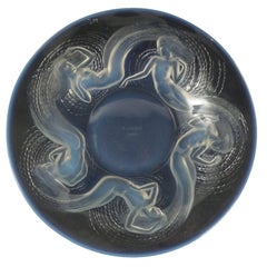 René Lalique (1860-1945) Molded Opalescent Glass "Calypso" Bowl