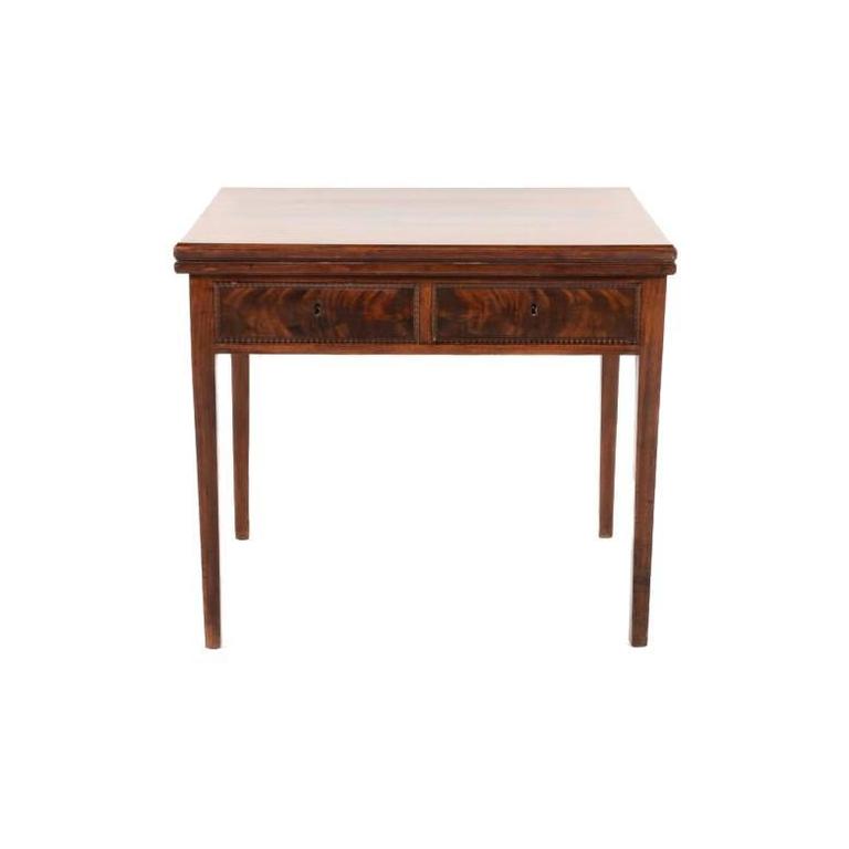 Small French Writing Table or Vanity For Sale at 1stDibs
