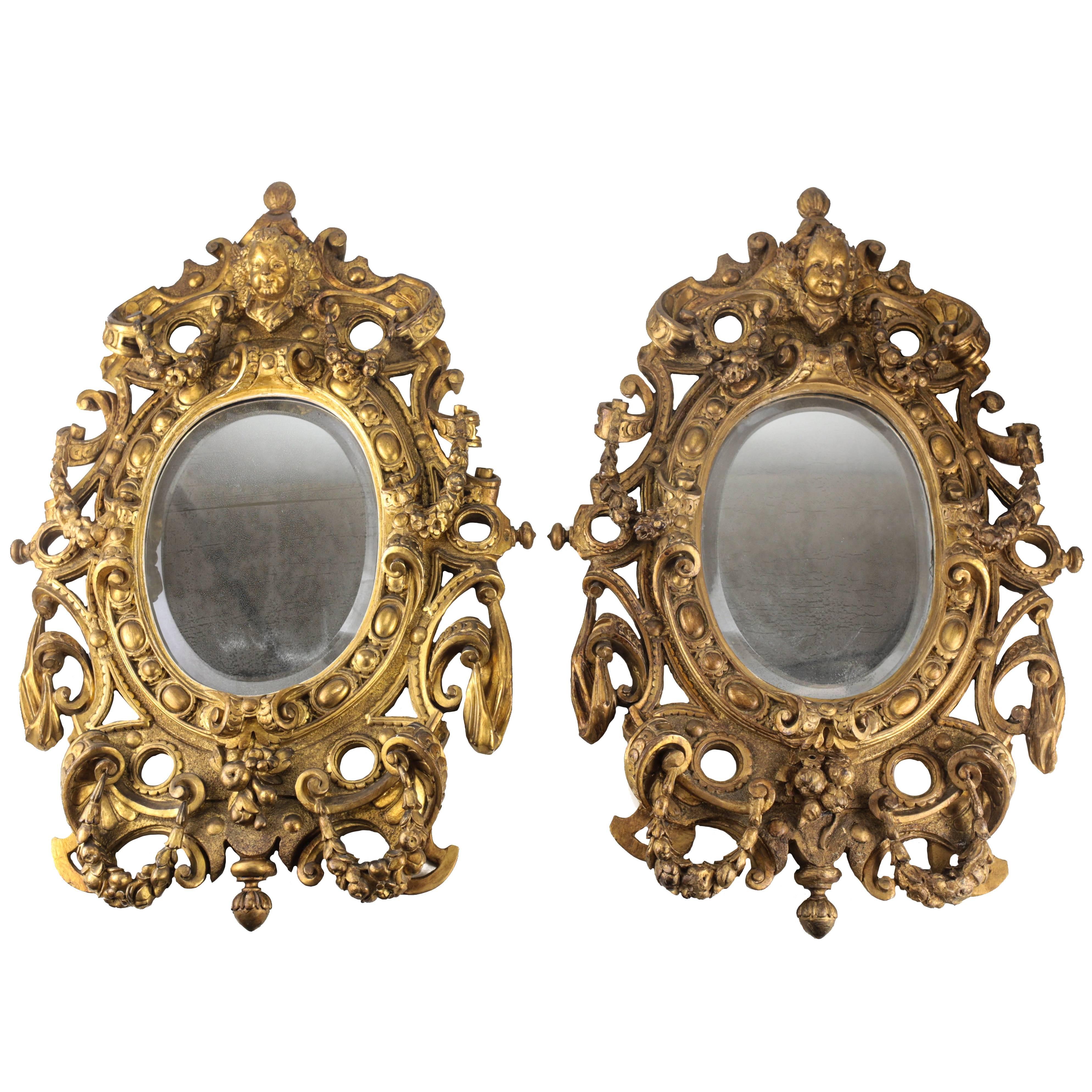 Pair of 18th Century Italian Giltwood Mirrors For Sale