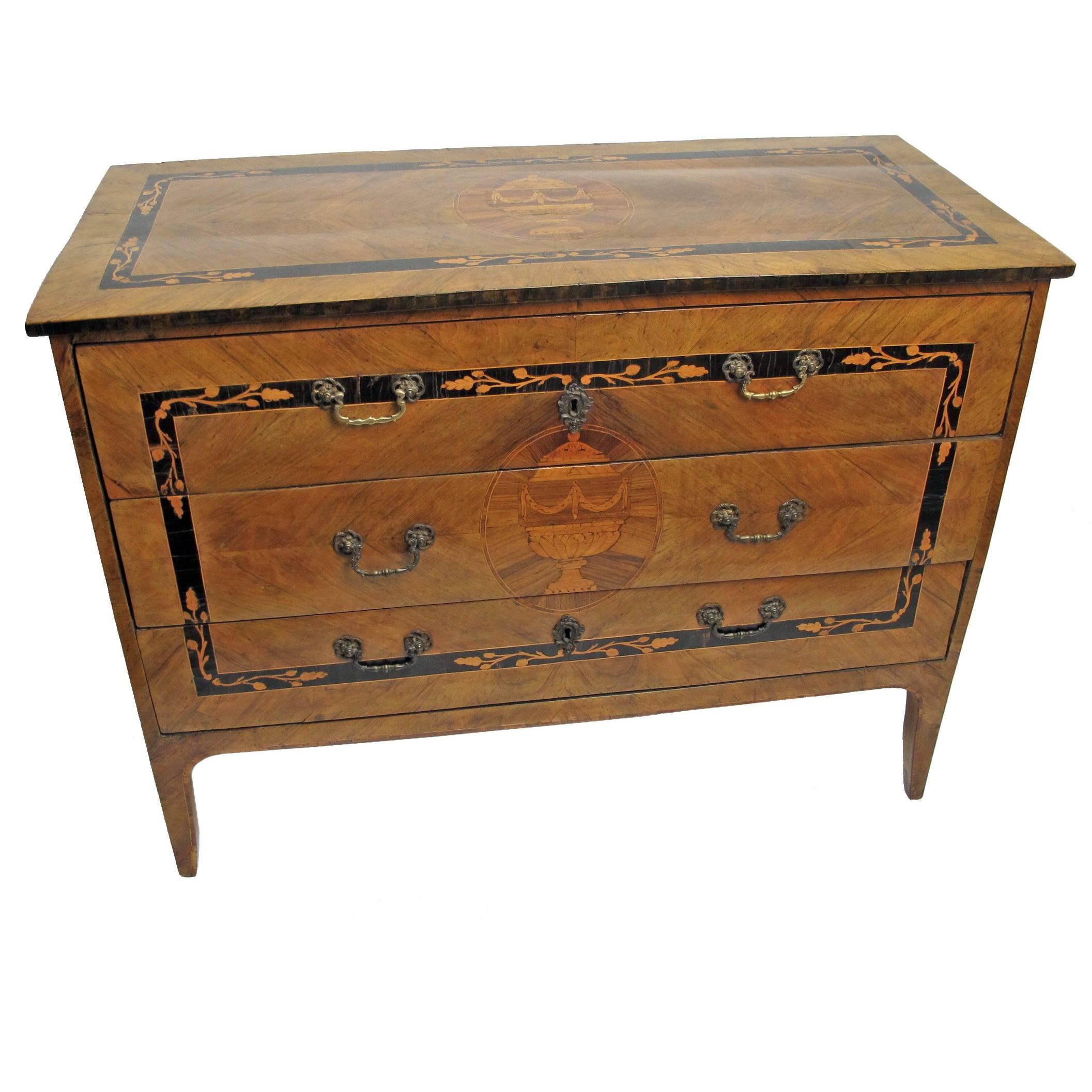 18th Century Italian Maggiolini Style Chest of Drawers For Sale