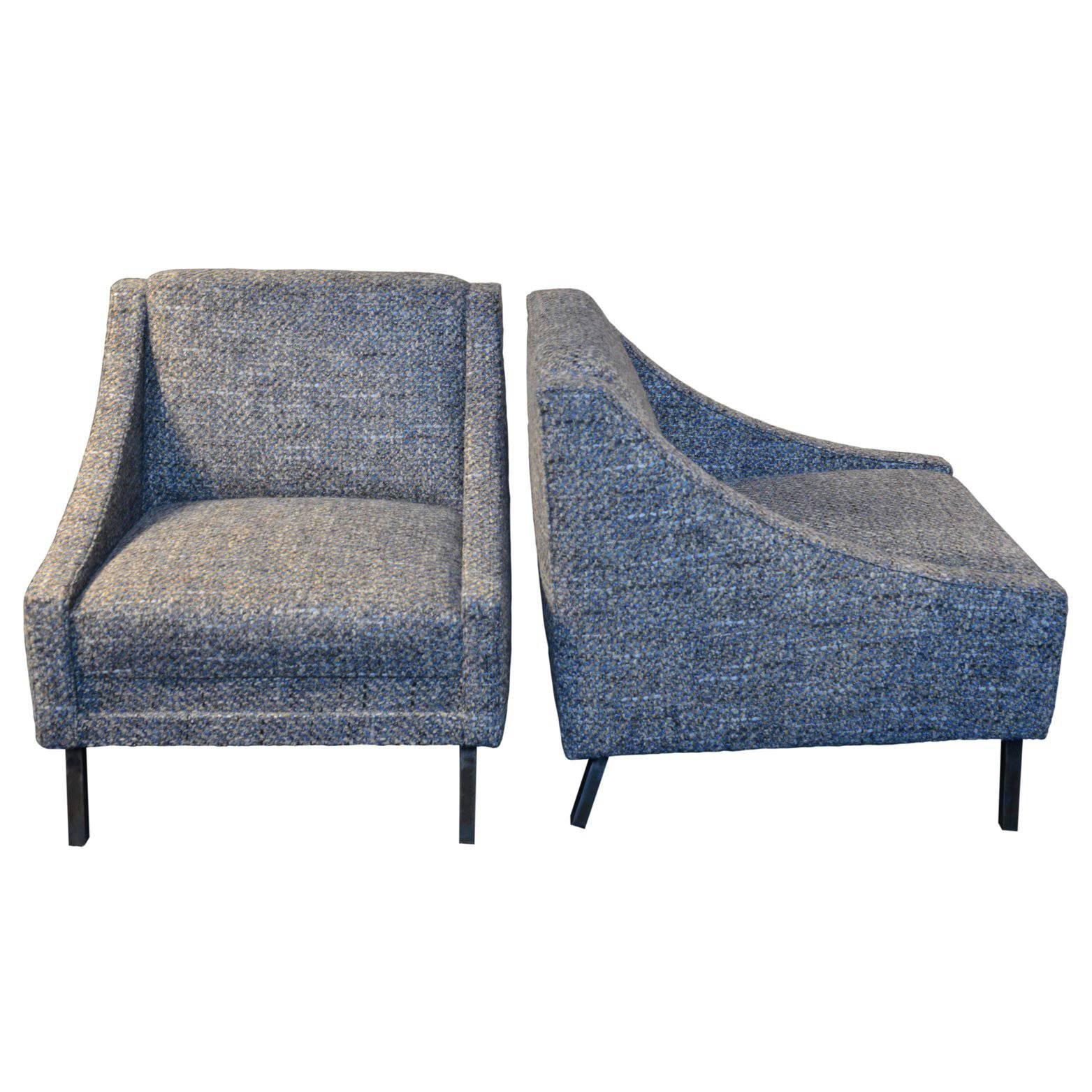 Pair of Italian Armchairs of the 1960s, in Gray Wool and Metal Feet