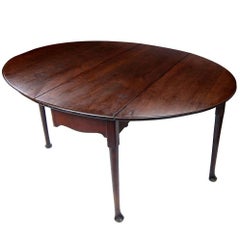 18th Century English Queen Anne Oak Drop Leaf Table