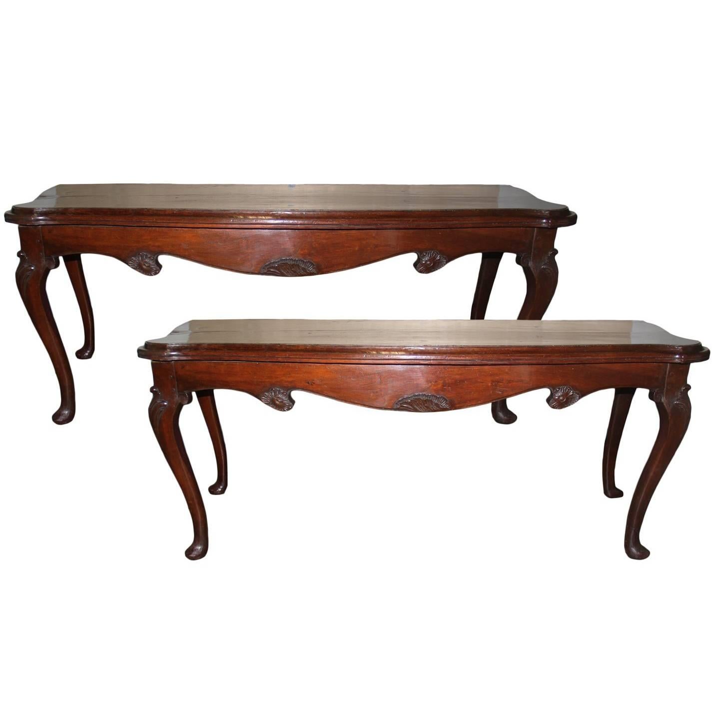 Pair of Palazzo-Scaled Early 17th Century Florentine Walnut Console Tables For Sale