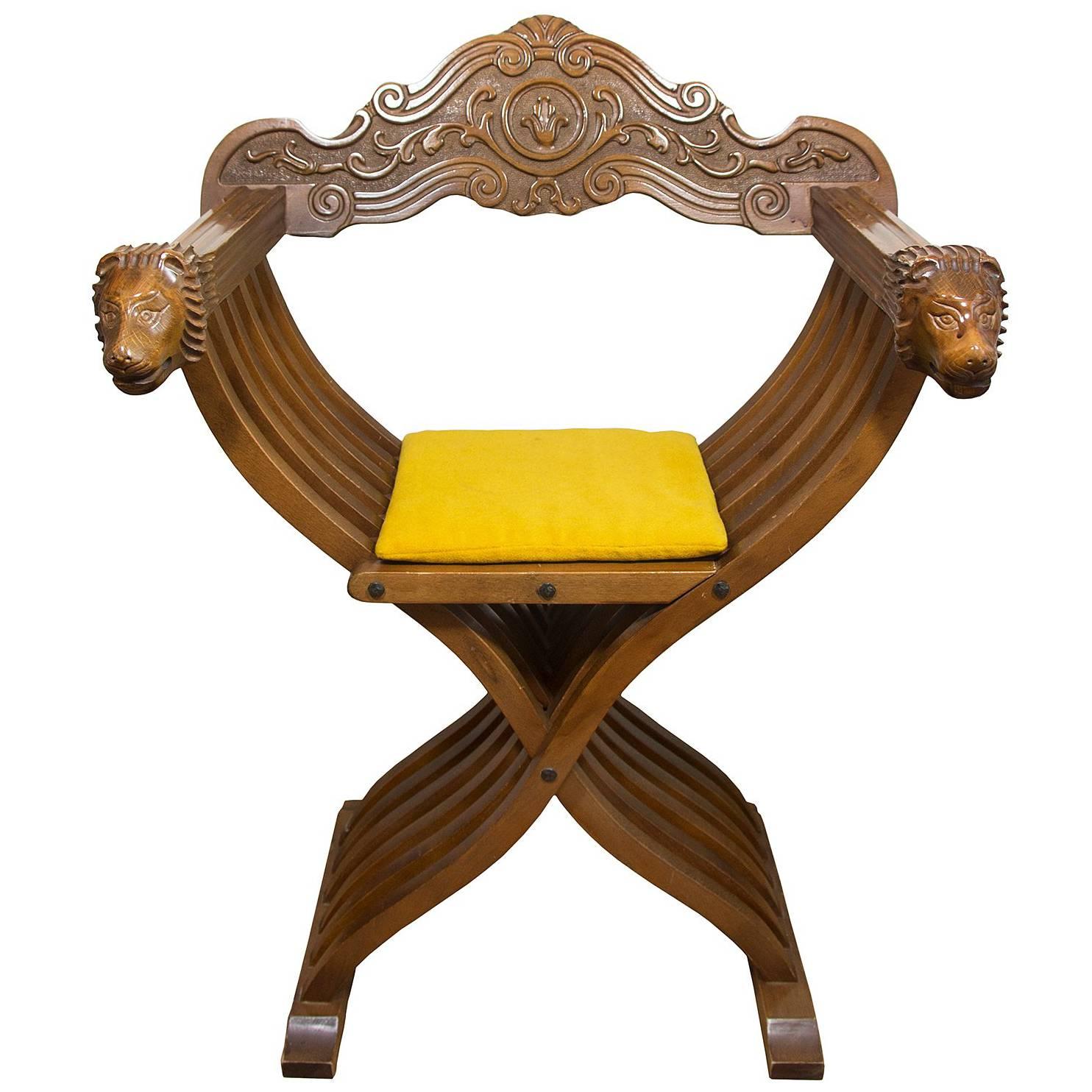 20th Century Florentine Renaissance Carved Wood Savonarola Chair For Sale