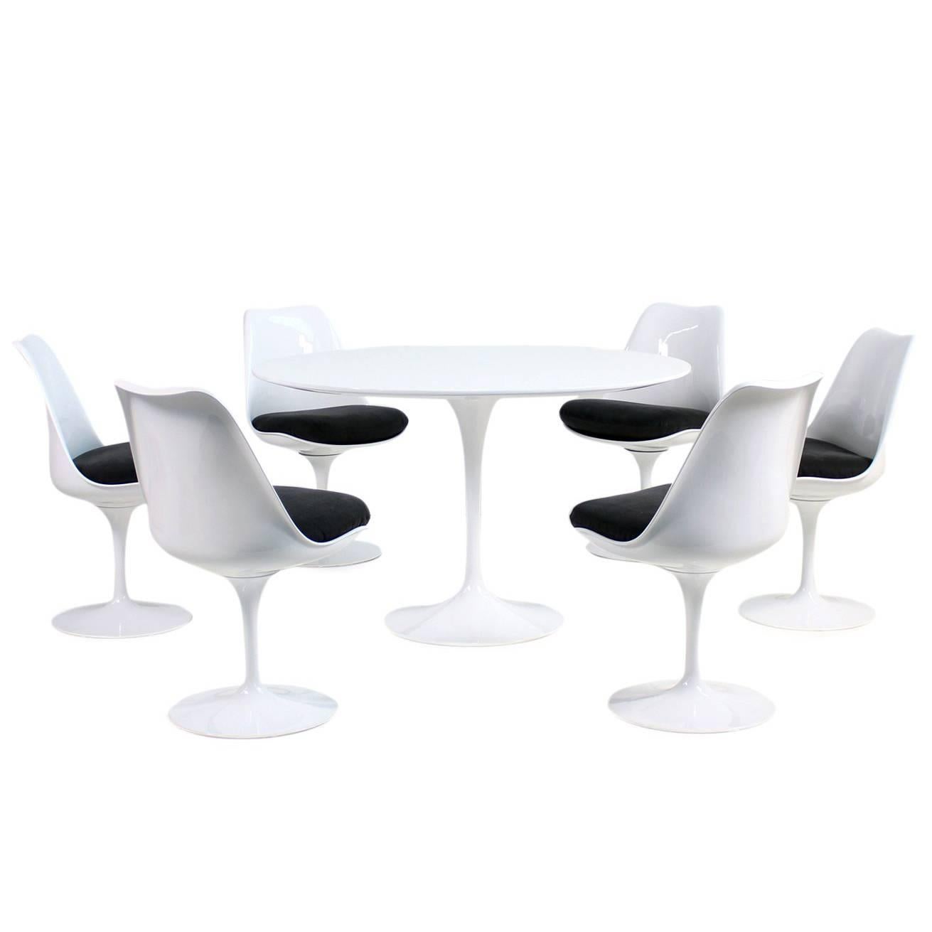 1960s Eero Saarinen Tulip Dining Table and Six Swivel Chairs Knoll