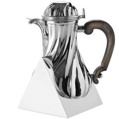 Elegant Coffee Maker with Geometric Edges 8