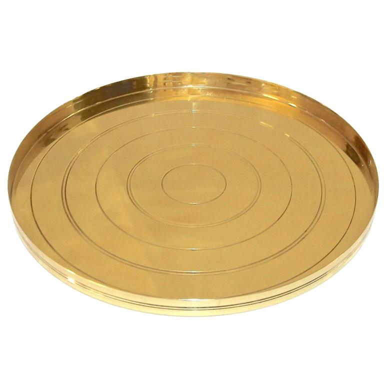 Tommi Parzinger For Dorlyn Silversmiths Round Brass Tray At 1stdibs Tommi Parzinger For Dorlyn Silversmiths Round Brass Tray