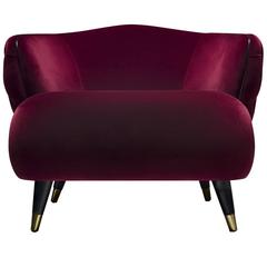Elegant Armchair with Fine Shades of Purple