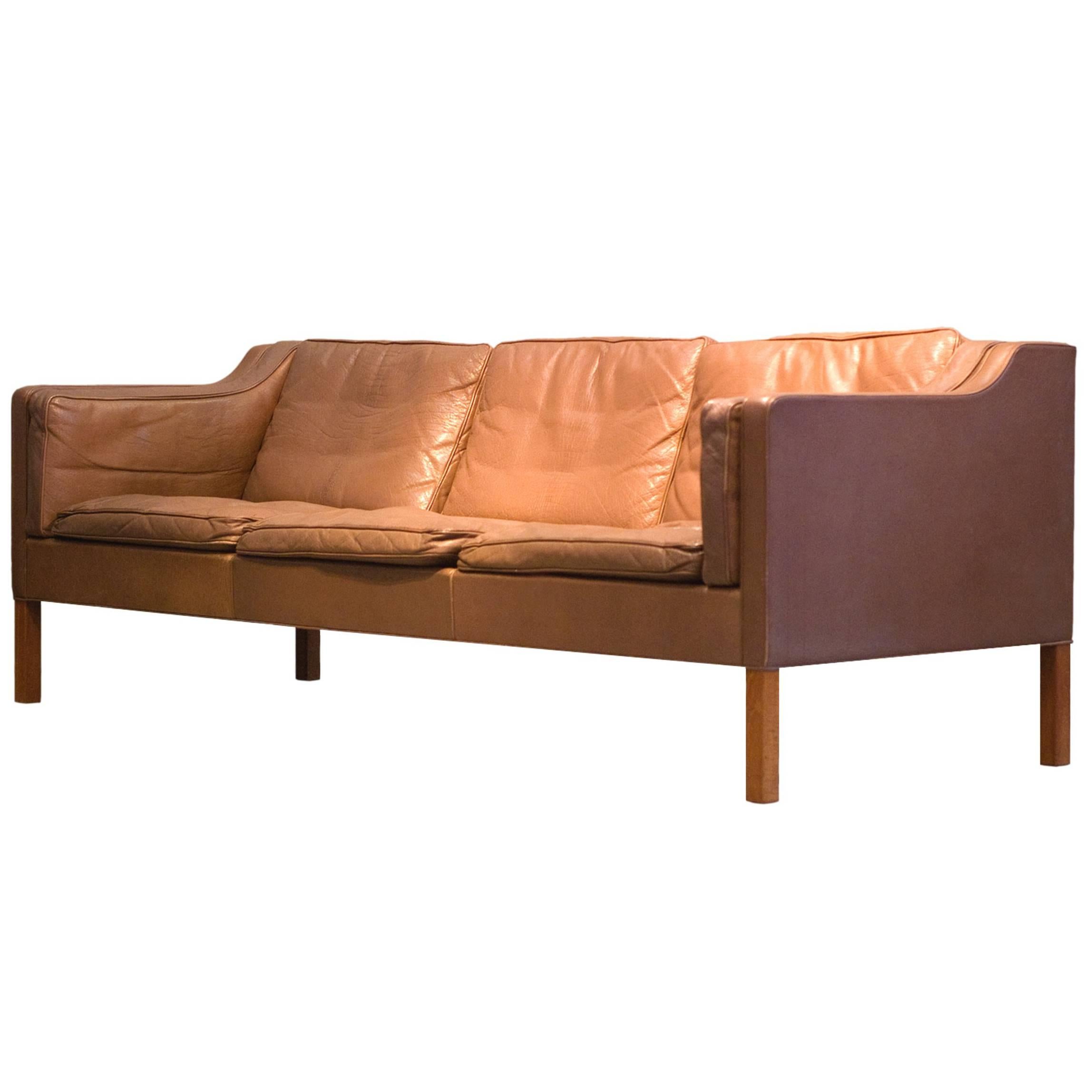 Børge Mogensen Three-Seat Sofa Mod. 2213 Fredericia Denmark Brown Leather/Teak