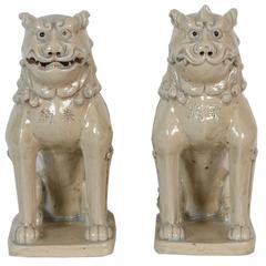 Pair of Japanese Seto Pottery Guardian Lion Figures, Showa Period, circa 1934