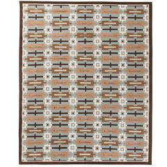 Modern Elegance Outdoors Rug